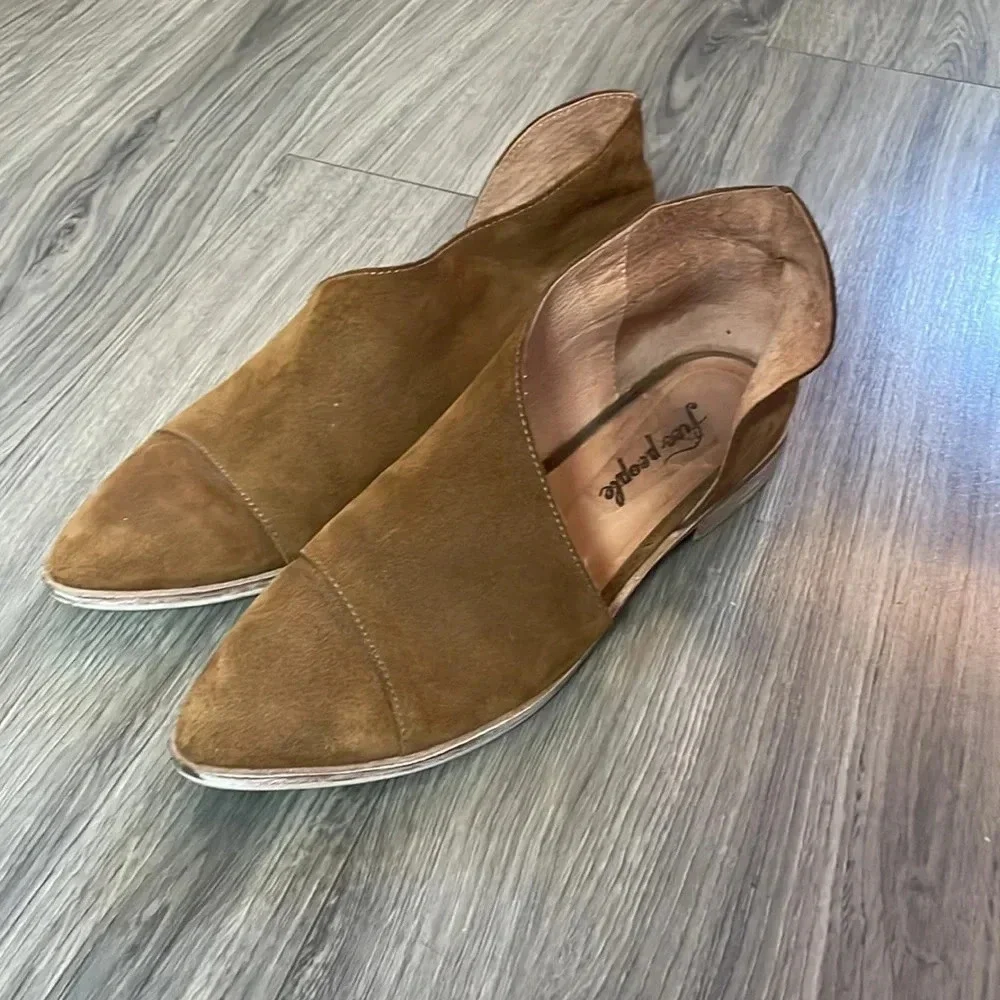 Free People Brown Suede Flats size 39